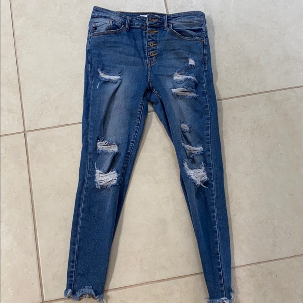 Distressed button fly kancan jeans